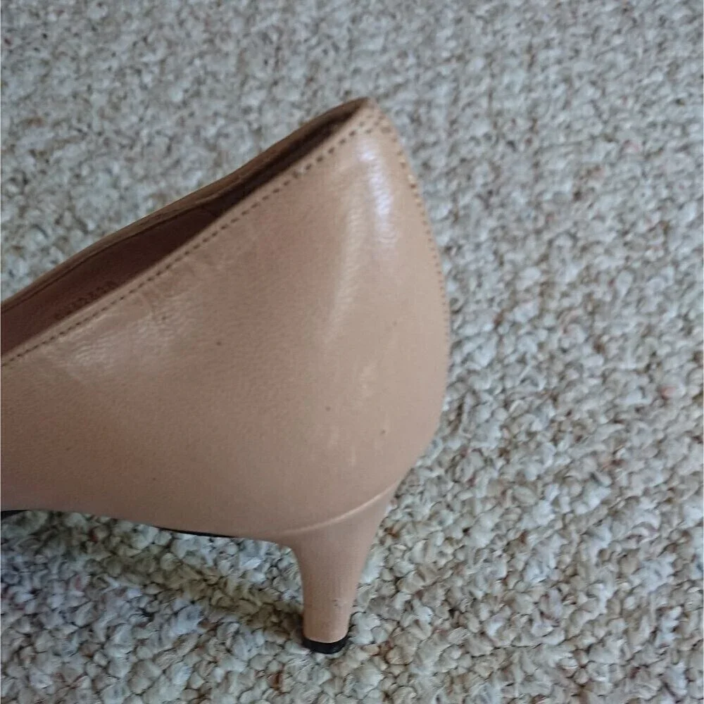 Stuart Weitzman Threads Ruched Pointy Pump size 8 M